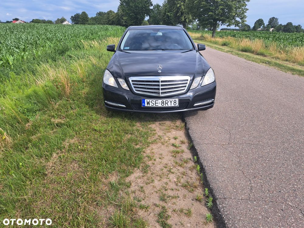Mercedes-Benz Klasa E 200 CGI BlueEffICIENCY - 3