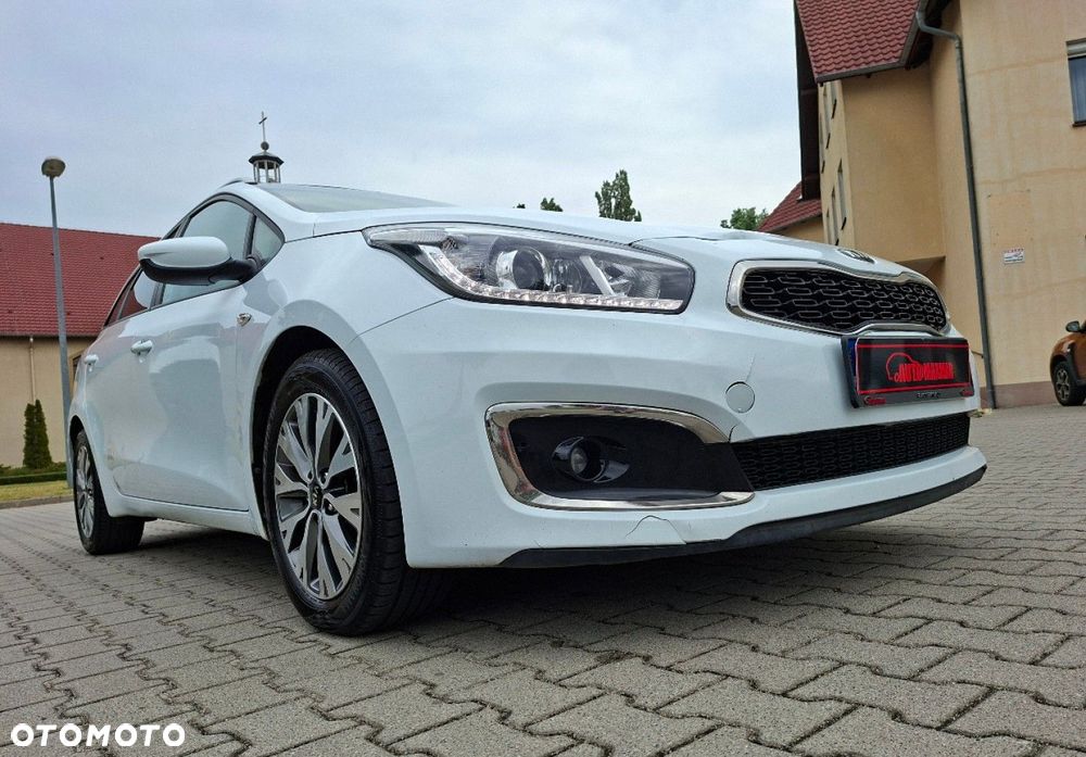 Kia Ceed - 6