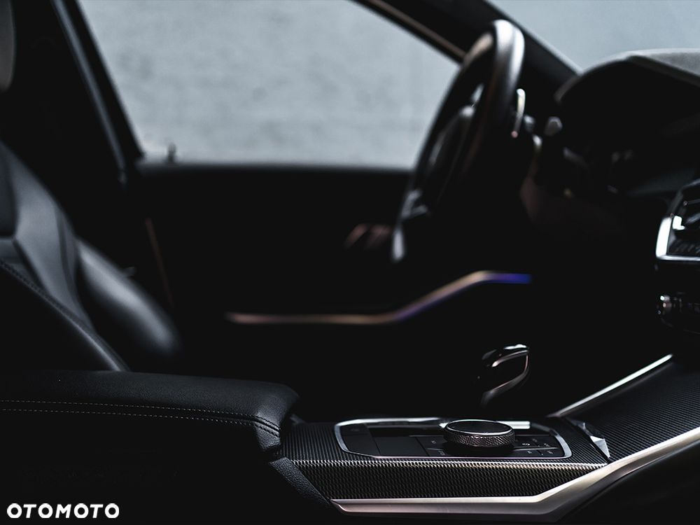 BMW Seria 3 320d xDrive M Sport sport - 6