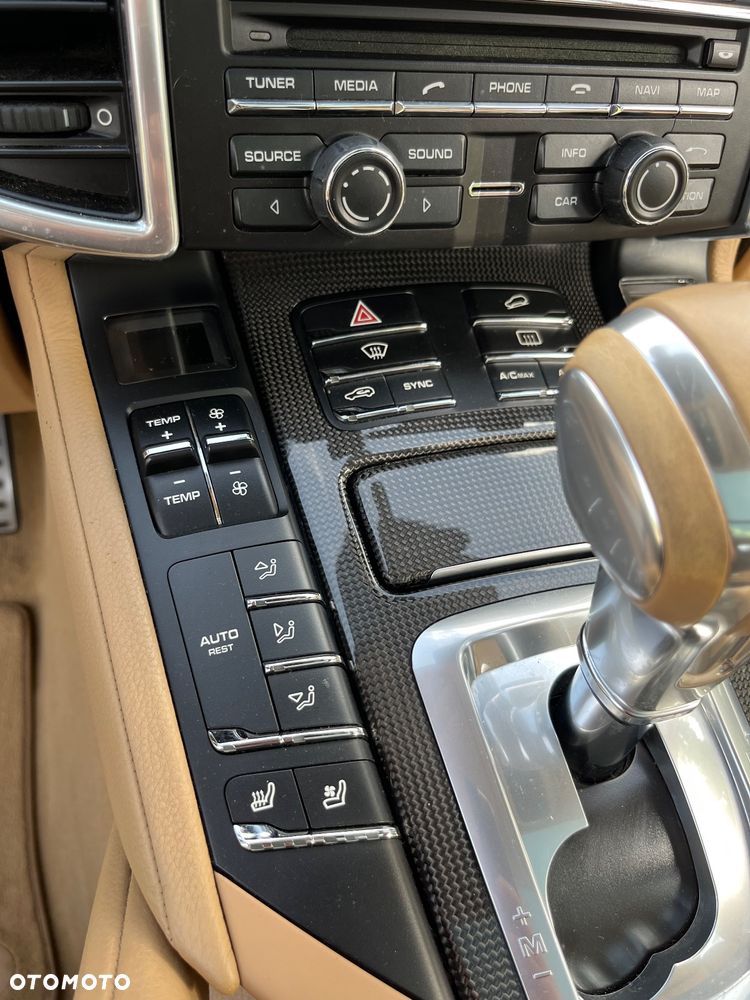 Porsche Cayenne S Tiptronic S - 34