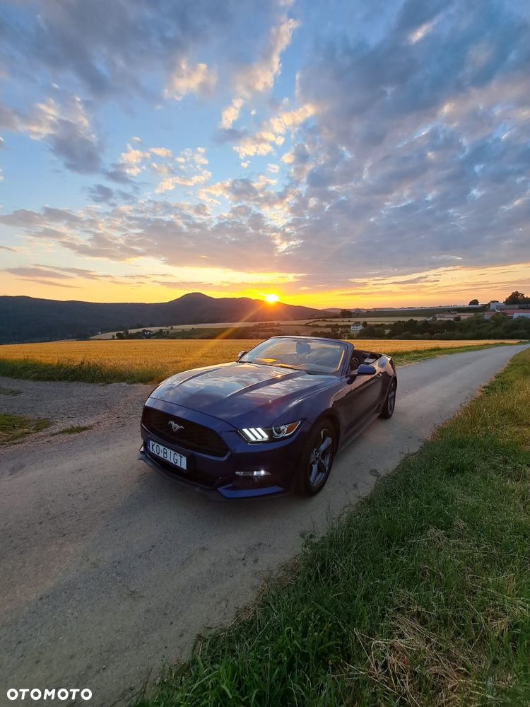 Ford Mustang 3.7 V6 - 1