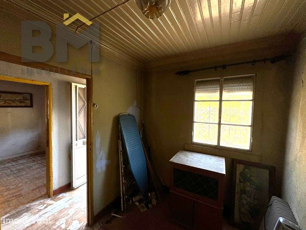 Moradia T2 com quintal e vistas para a Serra! - Grande imagem: 5/35