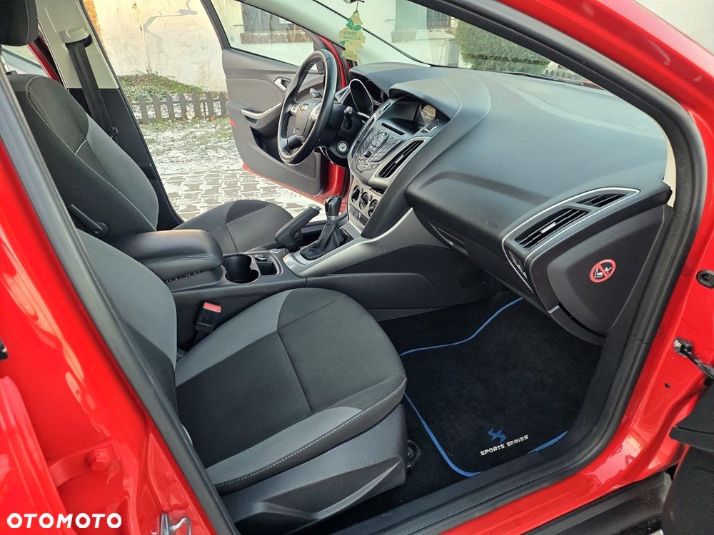 Ford Focus 1.6 FF Trend - 31