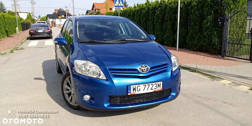 Toyota Auris 1.8 Premium - 14