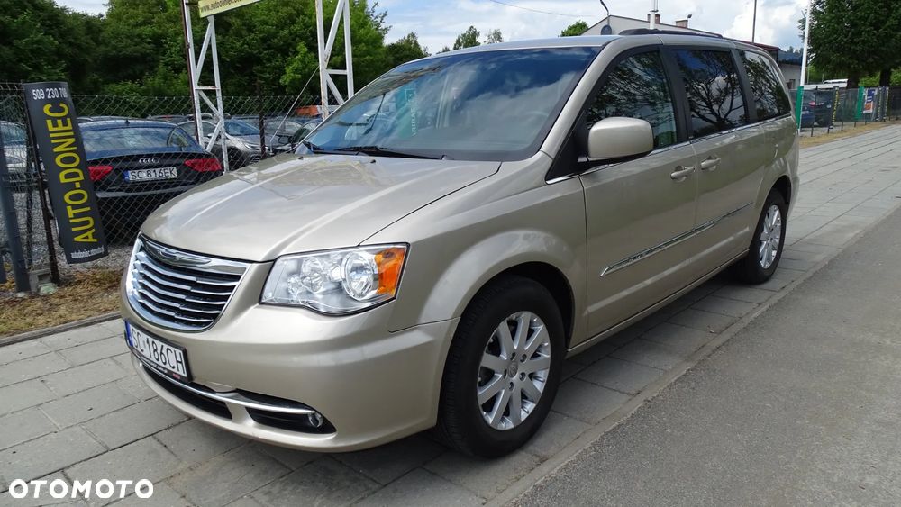 Chrysler Town & Country 3.6 Limited - 6