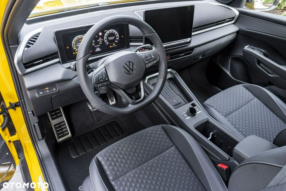 Volkswagen T-Roc - 14