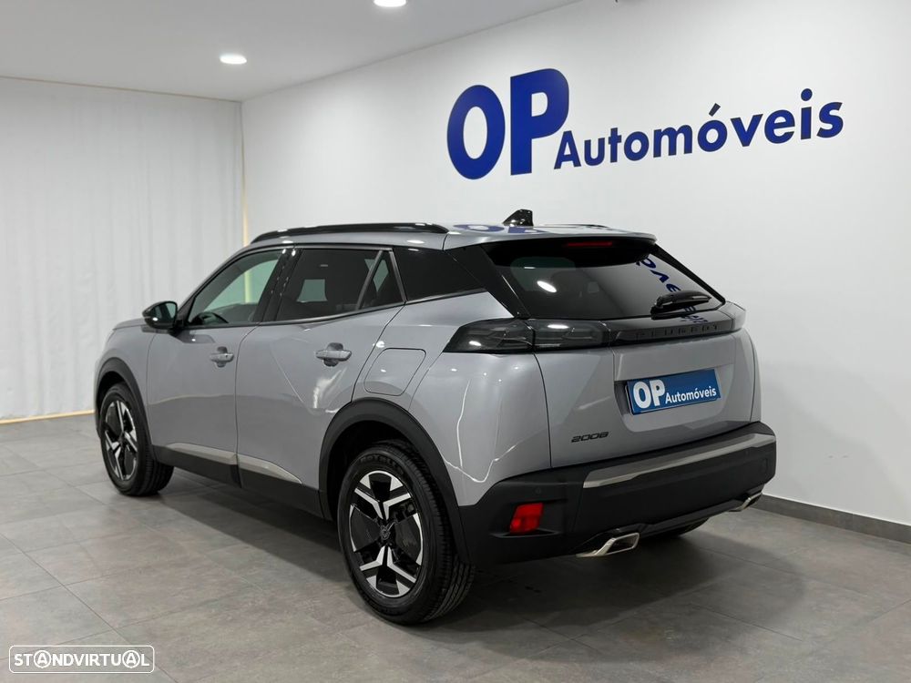 Peugeot 2008 1.2 PureTech Allure EAT8 - 3