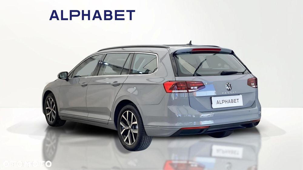 Volkswagen Passat - 3