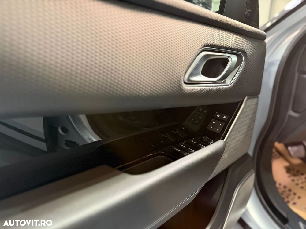 Land Rover Range Rover Velar 3.0 D300 MHEV Dynamic SE - 13