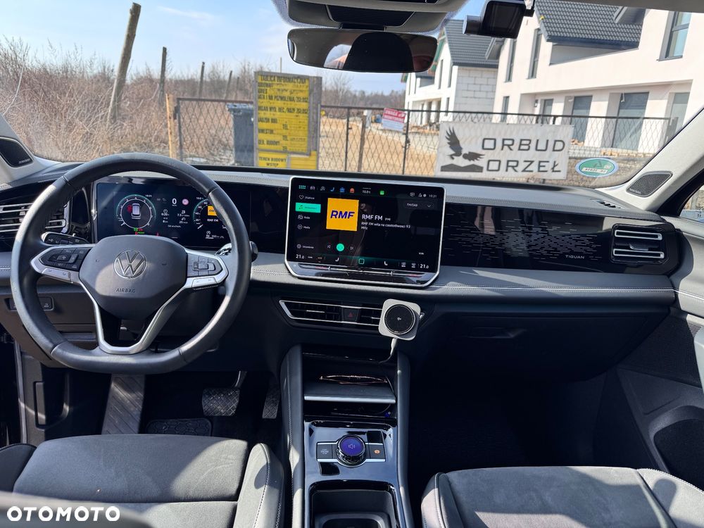 Volkswagen Tiguan 1.5 eTSI Elegance DSG - 5