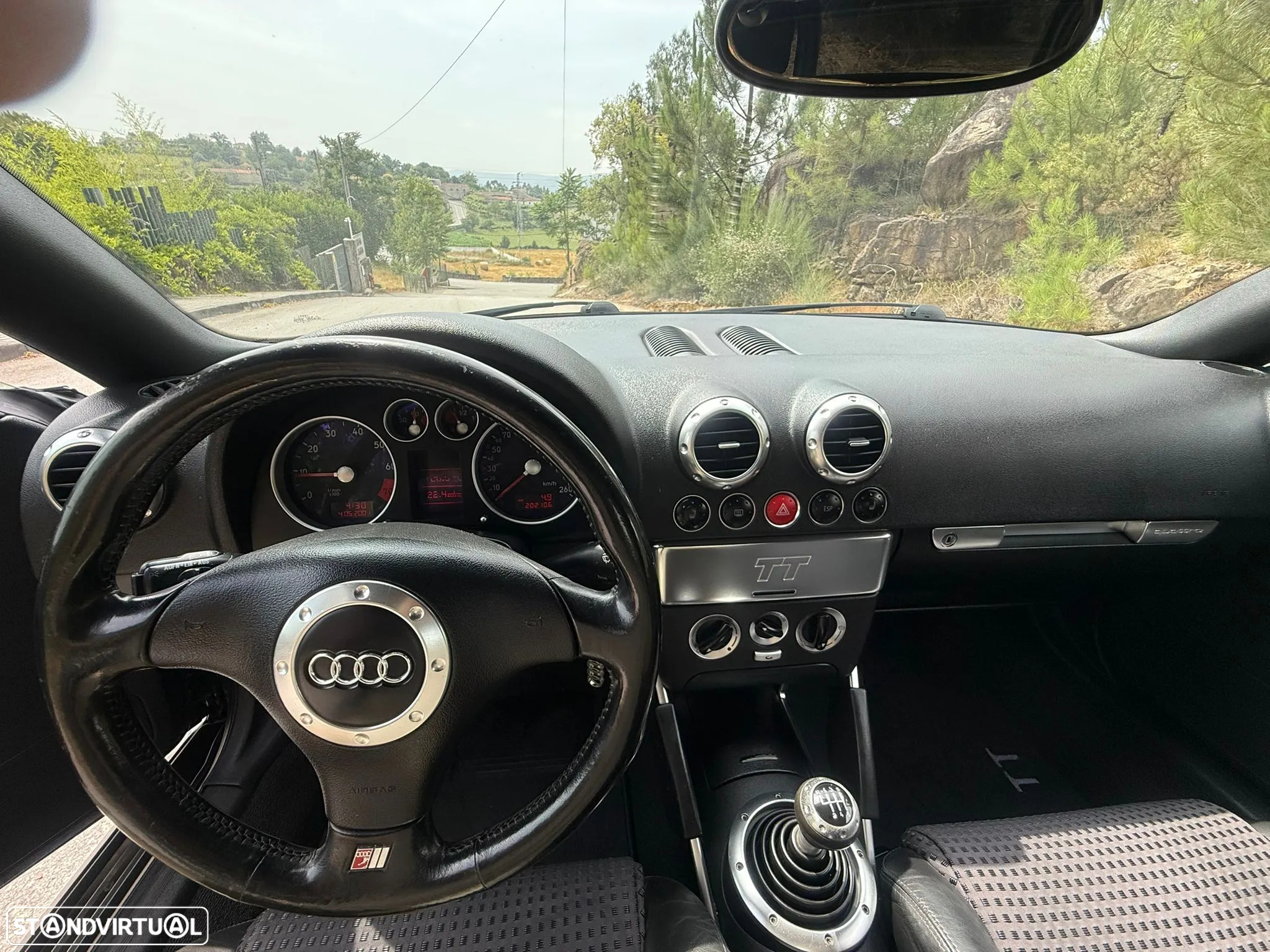 Audi TT Coupé 1.8 T quattro - 30