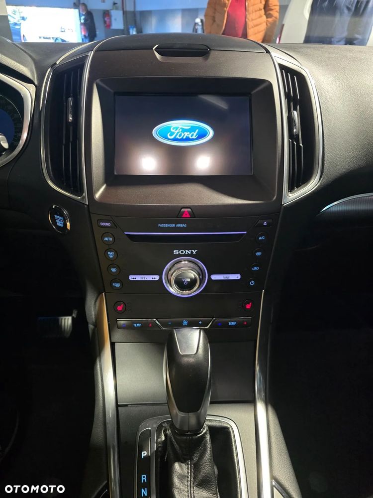 Ford S-Max 2.0 TDCi Titanium PowerShift - 25