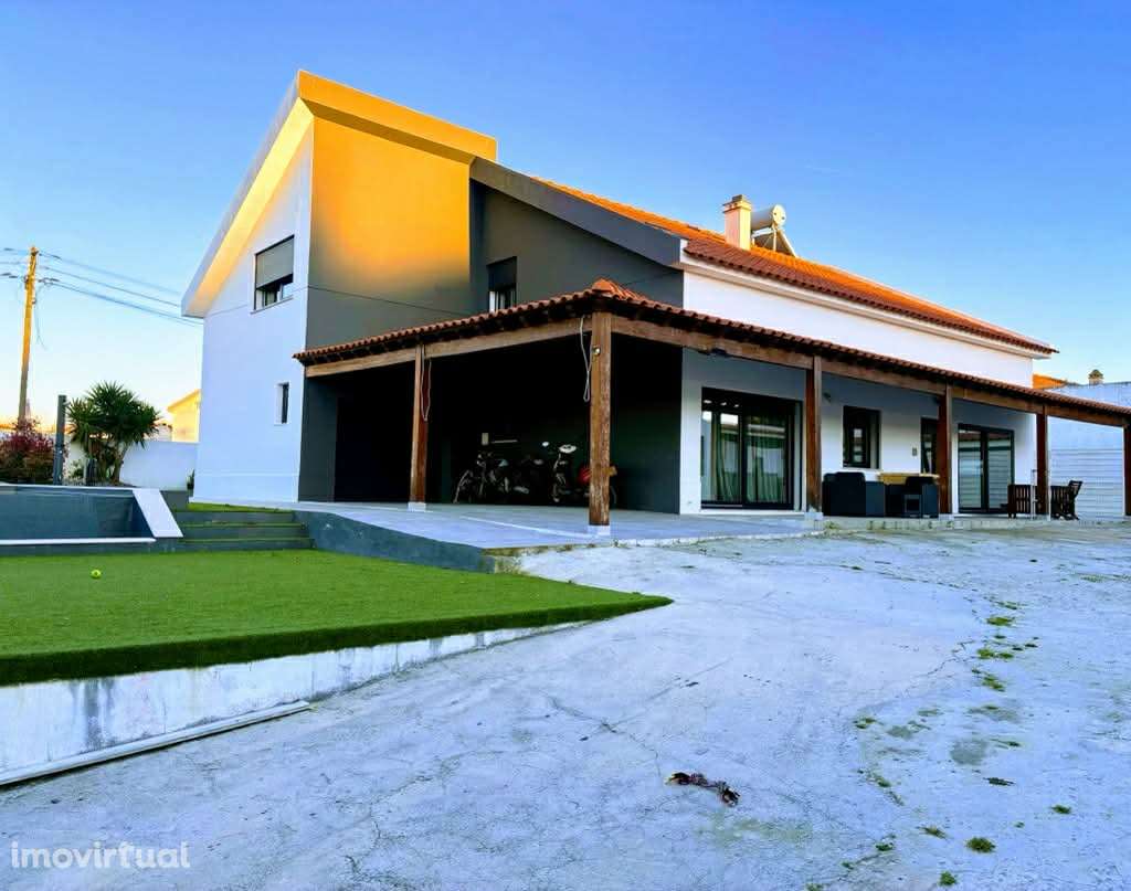 Excelente Moradia T4 - Grande imagem: 2/22