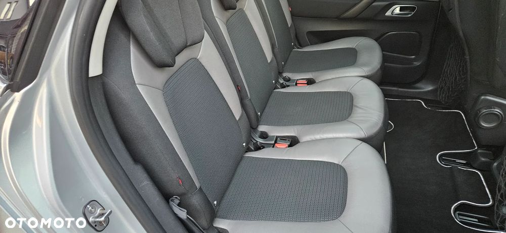 Citroën C4 Picasso 1.6 e-HDi Exclusive - 35