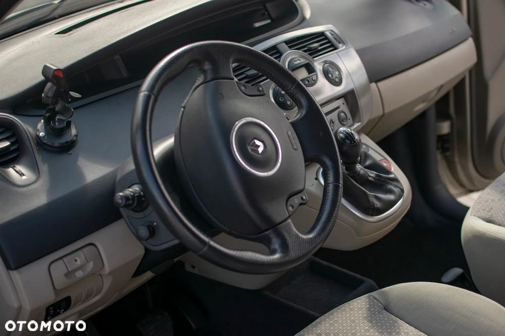 Renault Scenic - 40