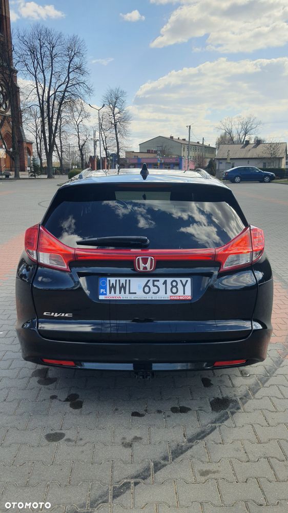 Honda Civic 1.8 Style Edition (Honda Connect+) - 6