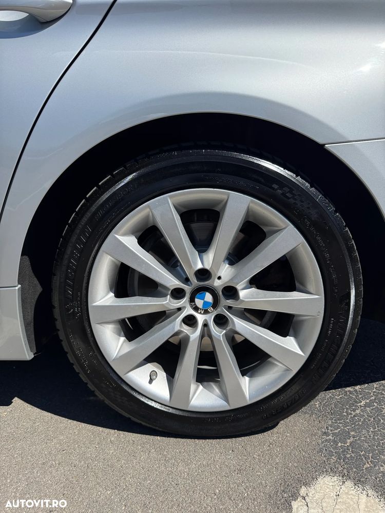 BMW Seria 5 520d xDrive AT - 20