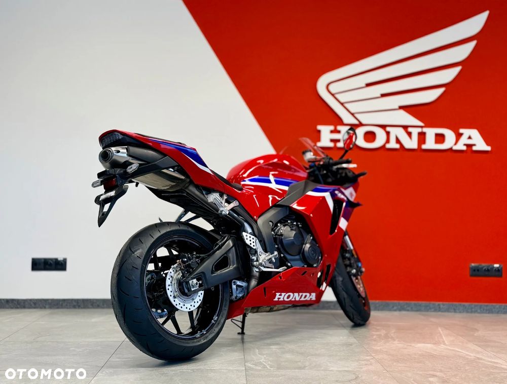 Honda CBR - 6