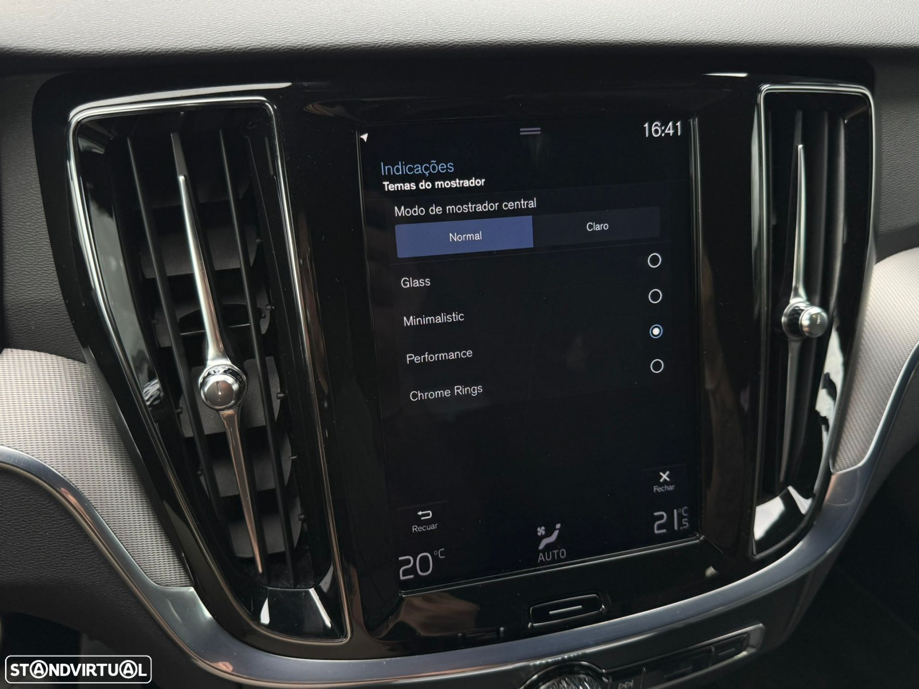 Volvo V60 2.0 D3 R-Design Geartronic - 46