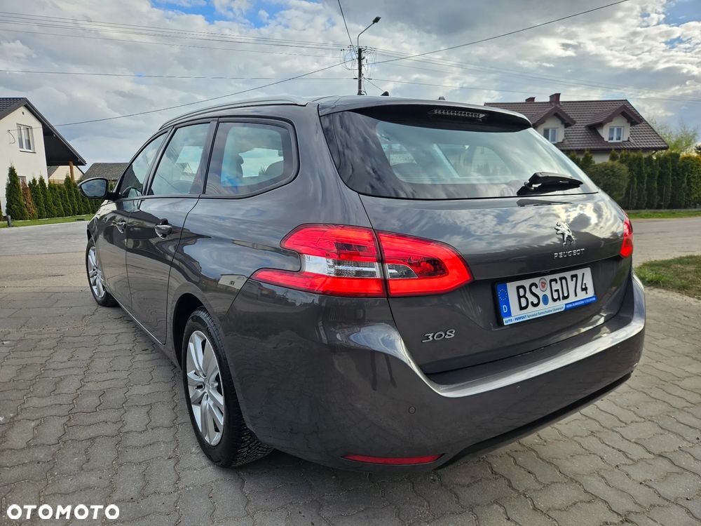 Peugeot 308 - 11