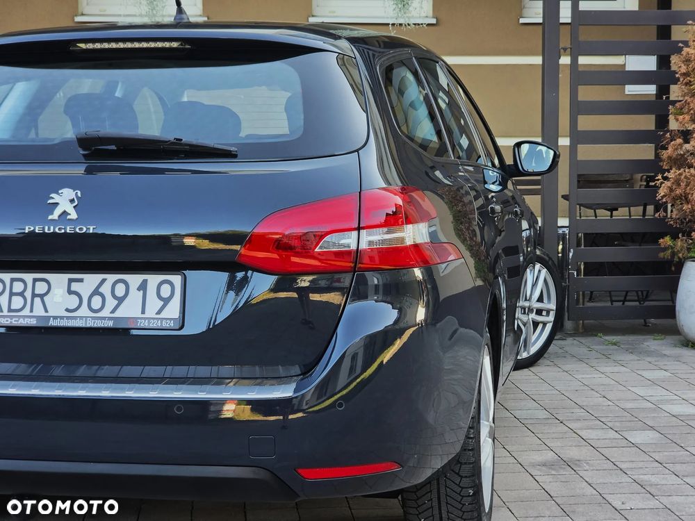 Peugeot 308 BlueHDi 120 Stop & Start Business-Line - 28