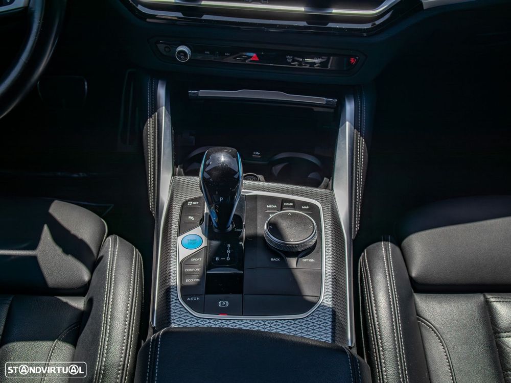 BMW i4 eDrive40 Pack Desportivo M - 25
