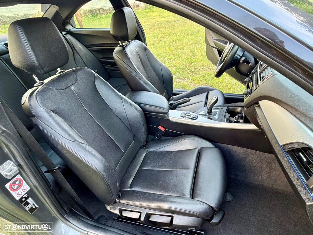 BMW 220 d Coupe Pack M Auto - 23