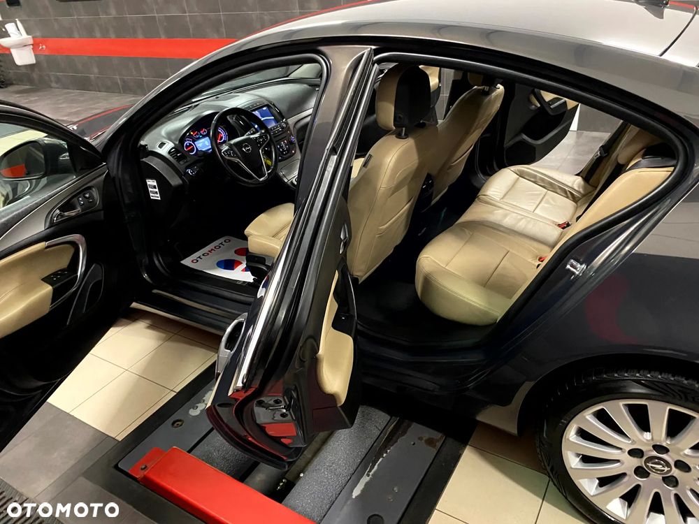 Opel Insignia 1.4 T Cosmo S&S - 20