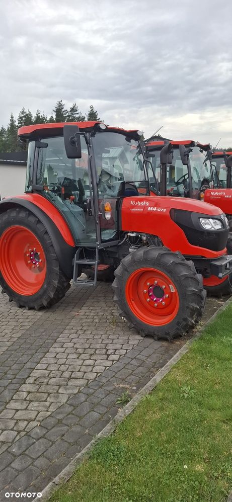 Kubota M4073 - 2