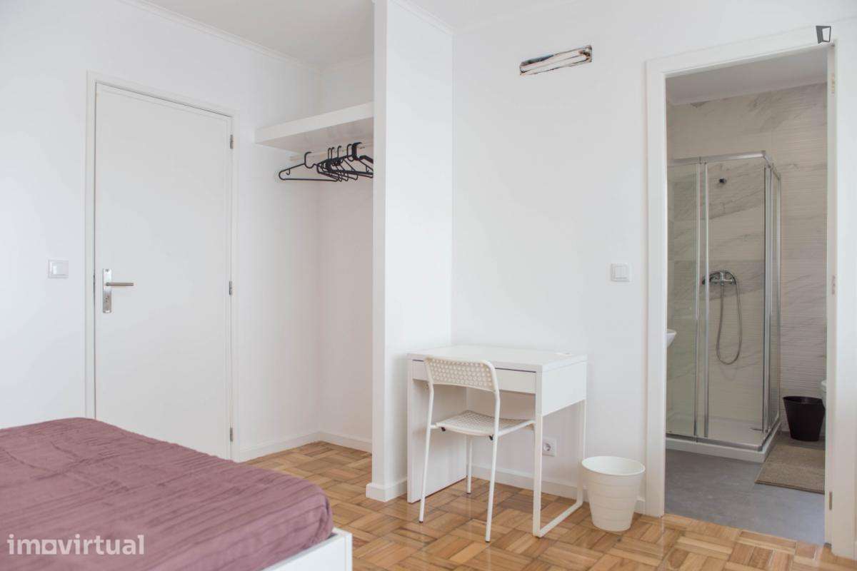 Quarto - localizado em Rio Tinto Porto - Grande imagem: 4/19