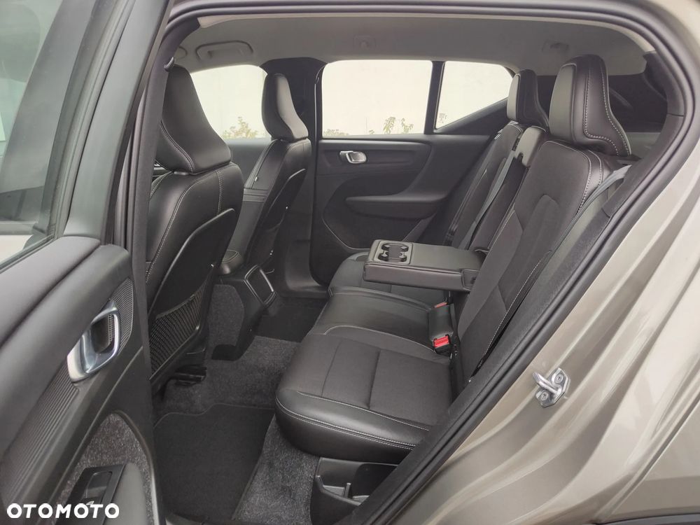 Volvo XC 40 D3 Momentum Pro - 14