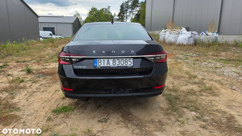 Skoda Superb 2.0 TDI SCR Style DSG - 4