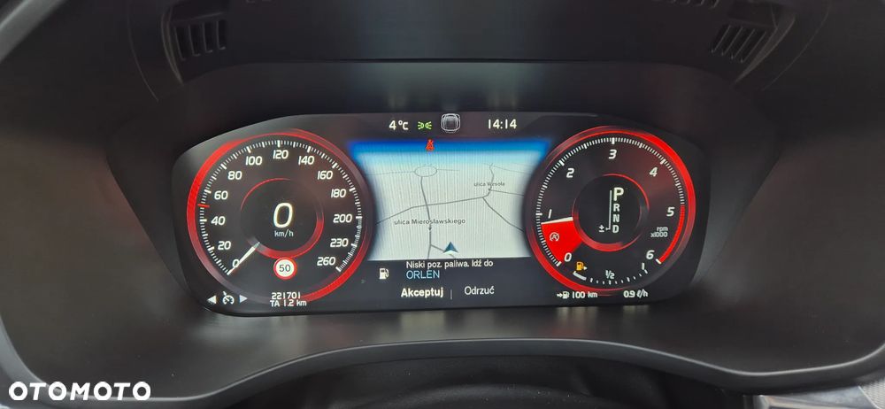 Volvo XC 60 D4 SCR AWD R-Design - 17