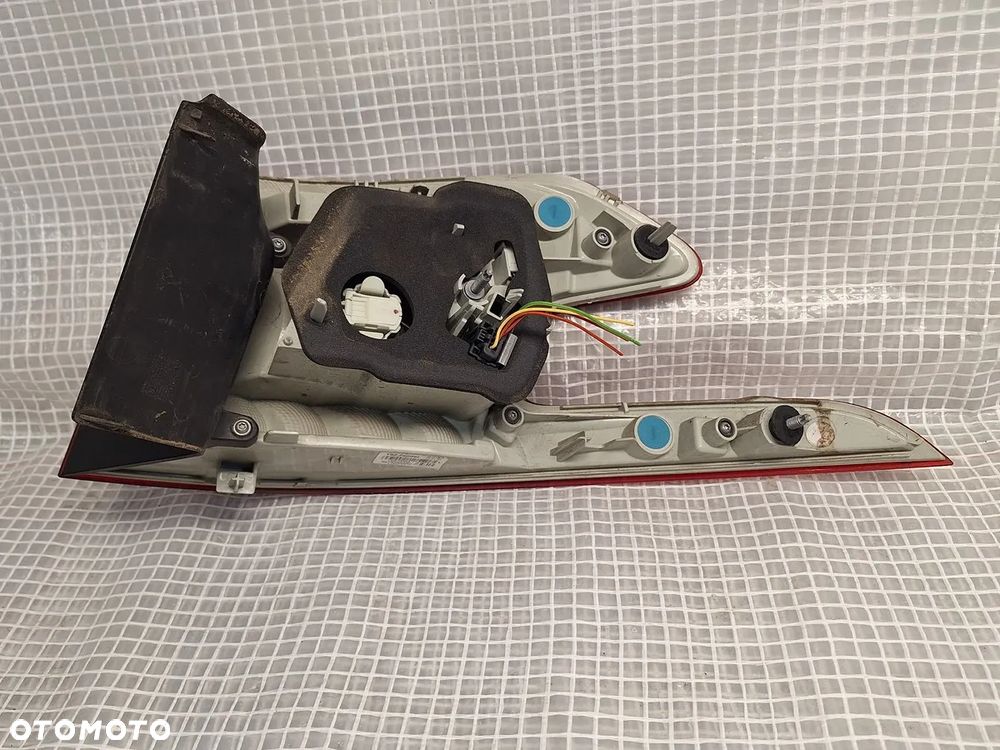lampa tyl tylna lewa peugeot 308 II t9 2013-2017 kombi sw 9678093980 europa orginal demontaz - 4
