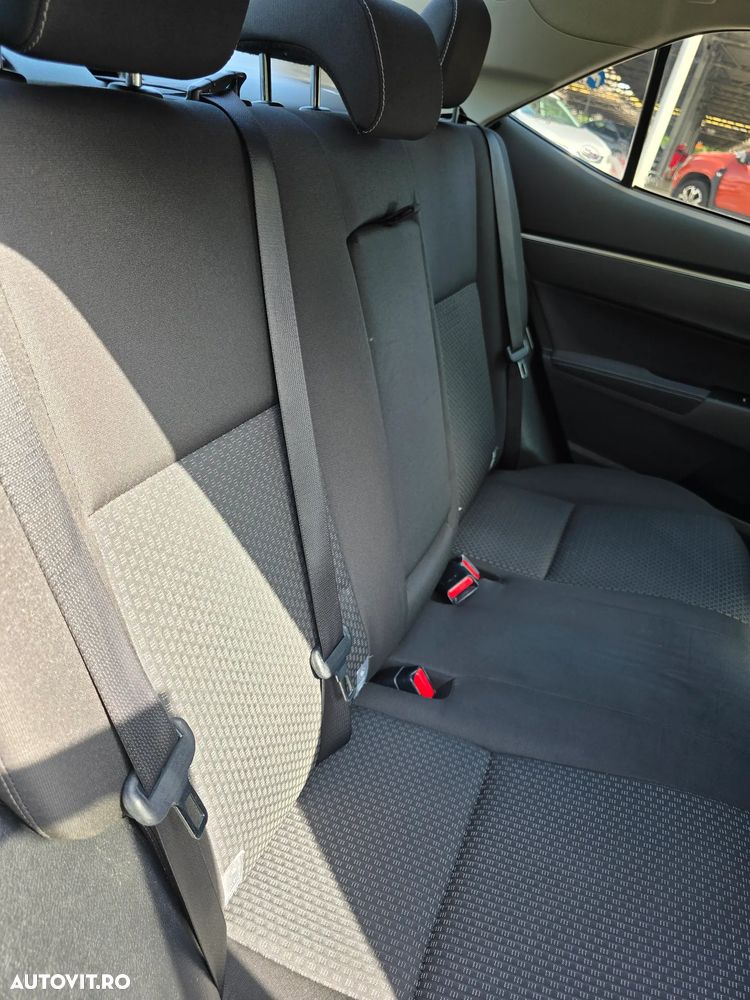 Toyota Corolla 1.6 Valvematic CVT Sol - 9