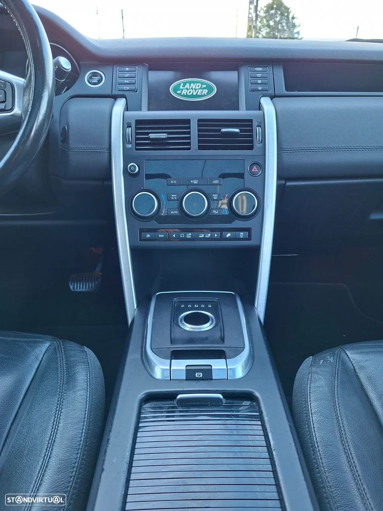 Land Rover Discovery Sport 2.0 TD4 HSE Luxury 7L Auto - 16