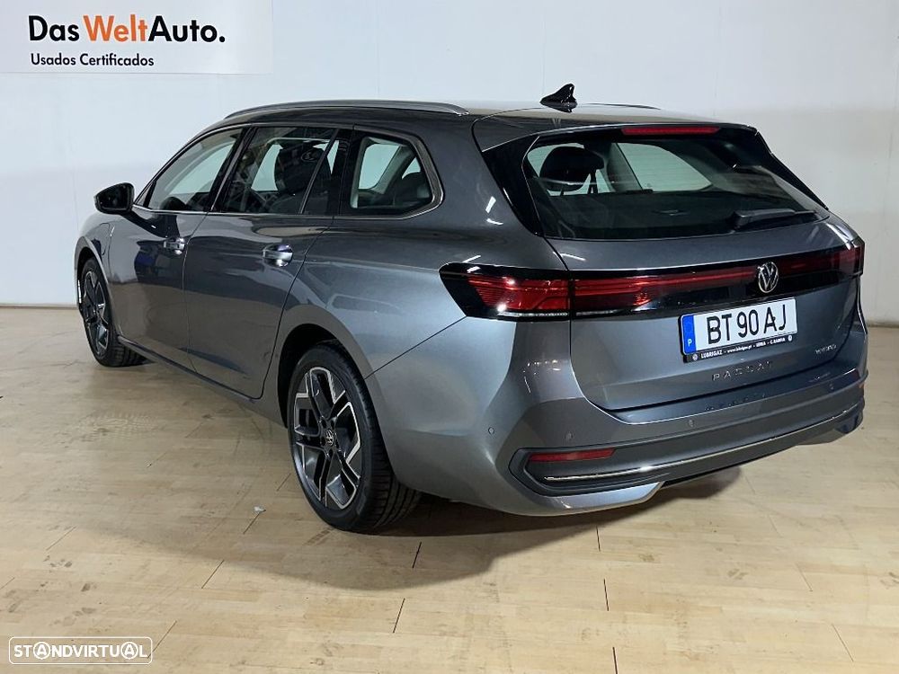 VW Passat Variant - 2
