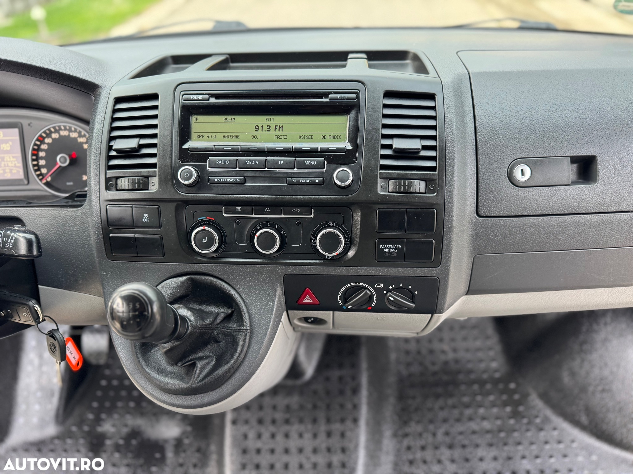 Volkswagen Transporter - 10