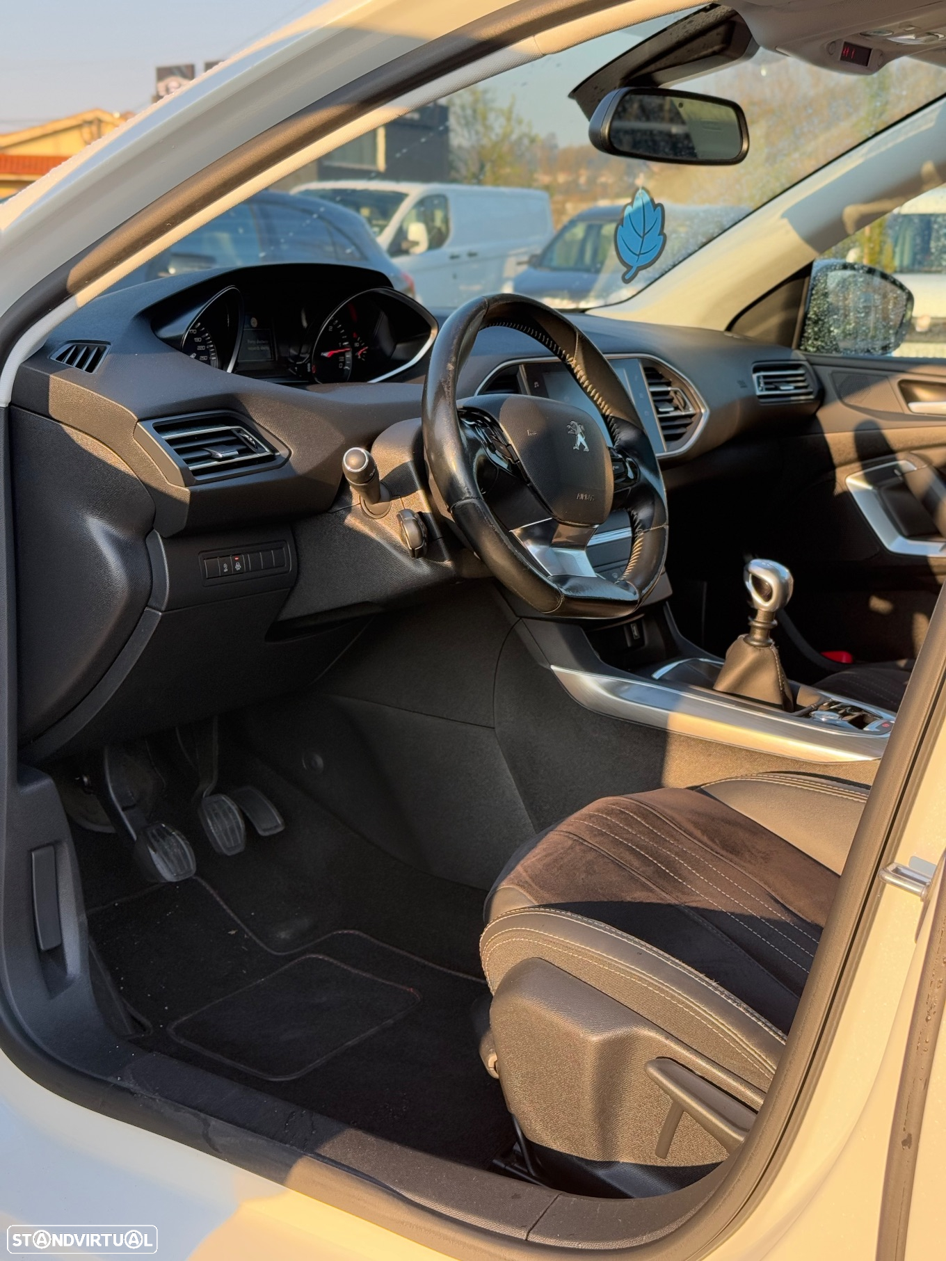 Peugeot 308 SW 1.5 BlueHDi GT Line - 8