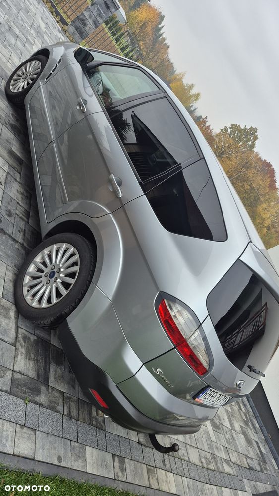 Ford S-Max - 12