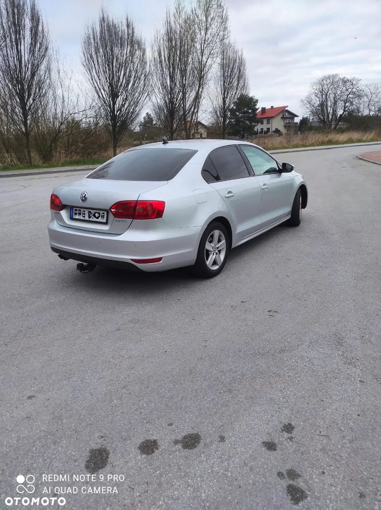 Volkswagen Jetta - 7