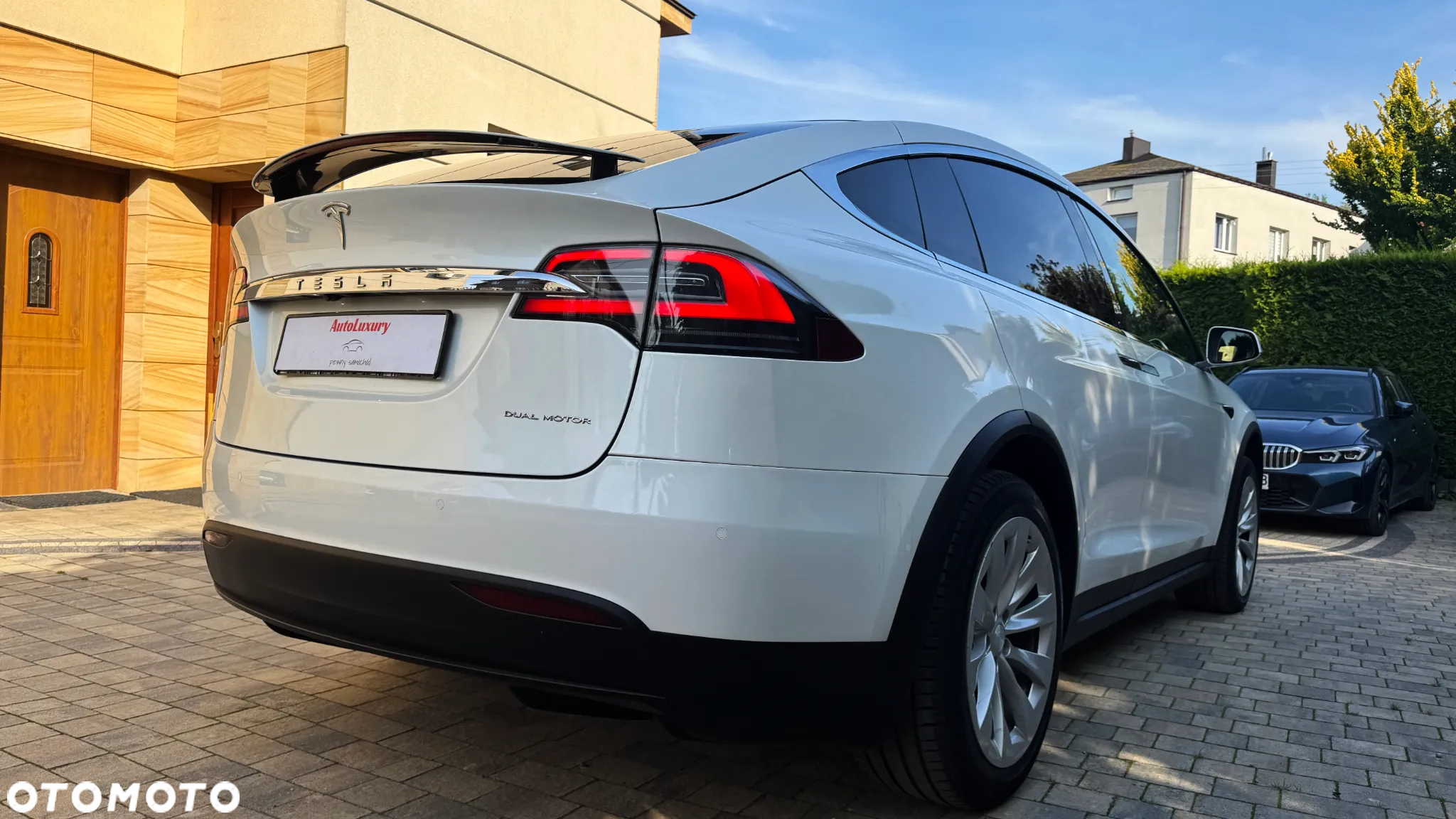 Tesla Model X Long Range Plus - 12