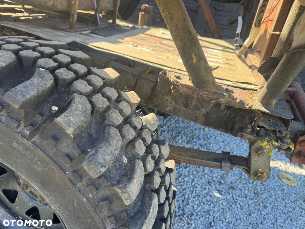 Uaz 469 B - 10