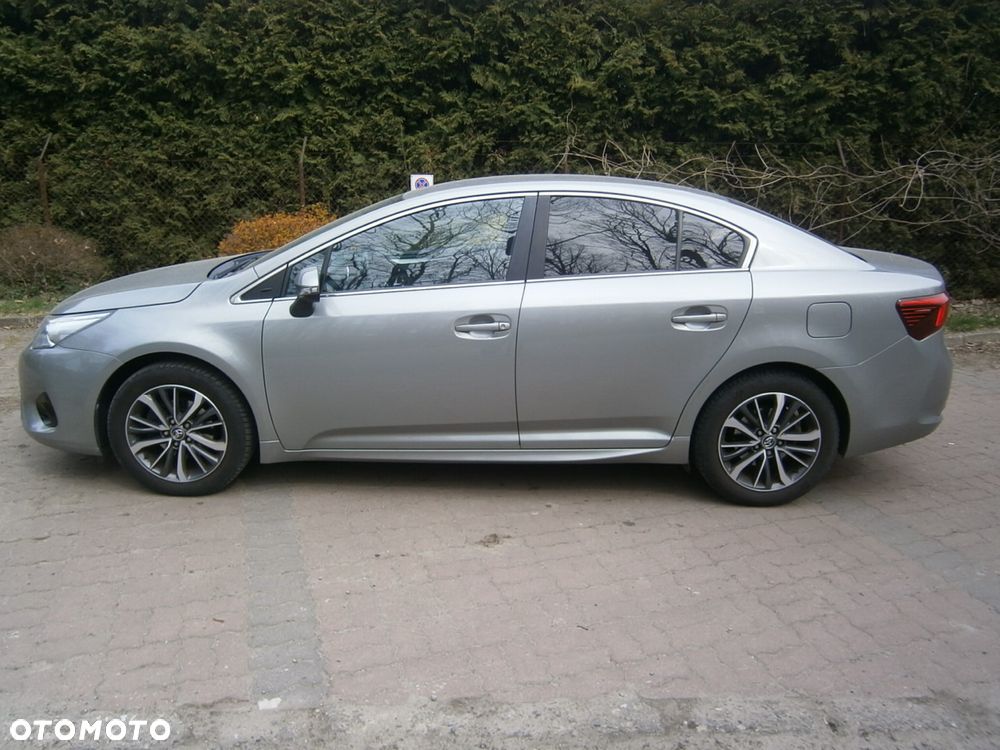 Toyota Avensis 1.8 Sol MS - 2