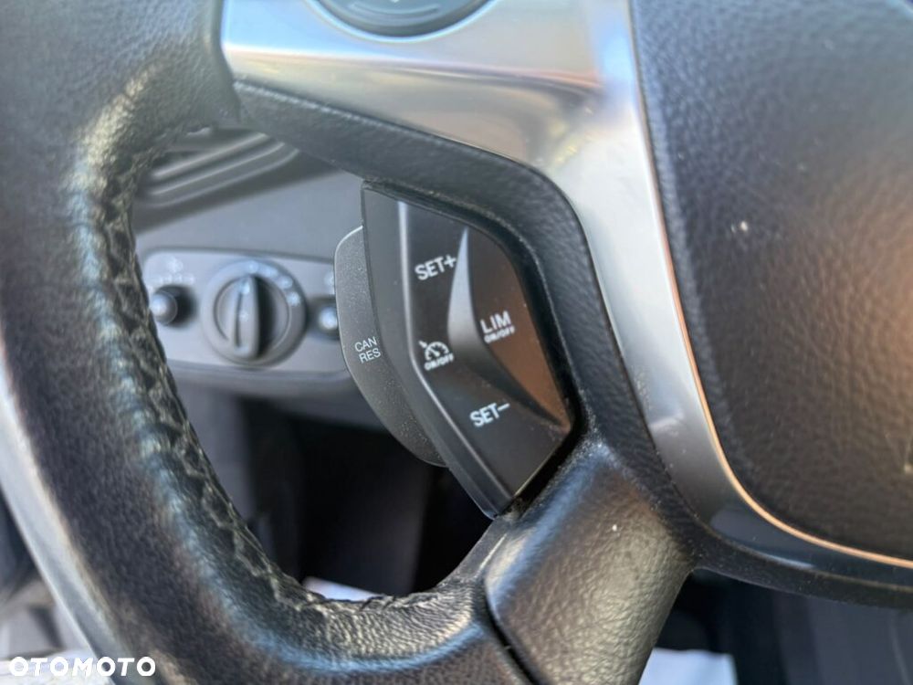 Ford Kuga 1.6 EcoBoost 2x4 Trend - 13