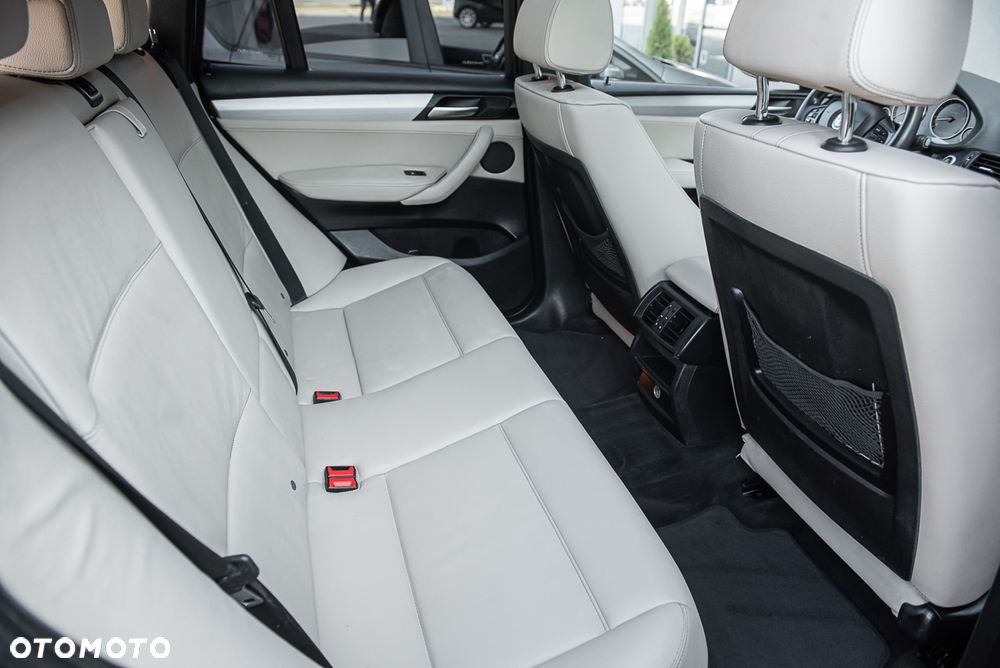 BMW X3 xDrive35i Sport-Aut - 34