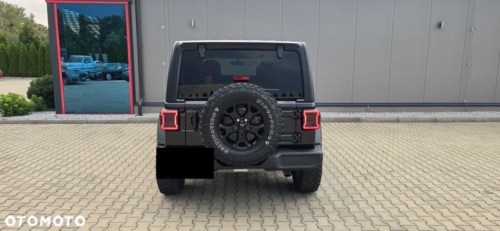 Jeep Wrangler - 13