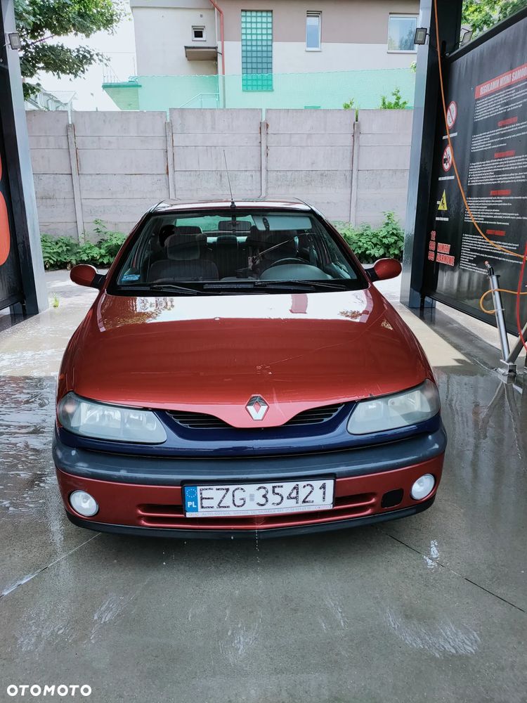 Renault Laguna - 12