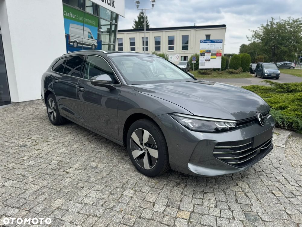 Volkswagen Passat Variant 2.0 TDI SCR Business Plus DSG - 18