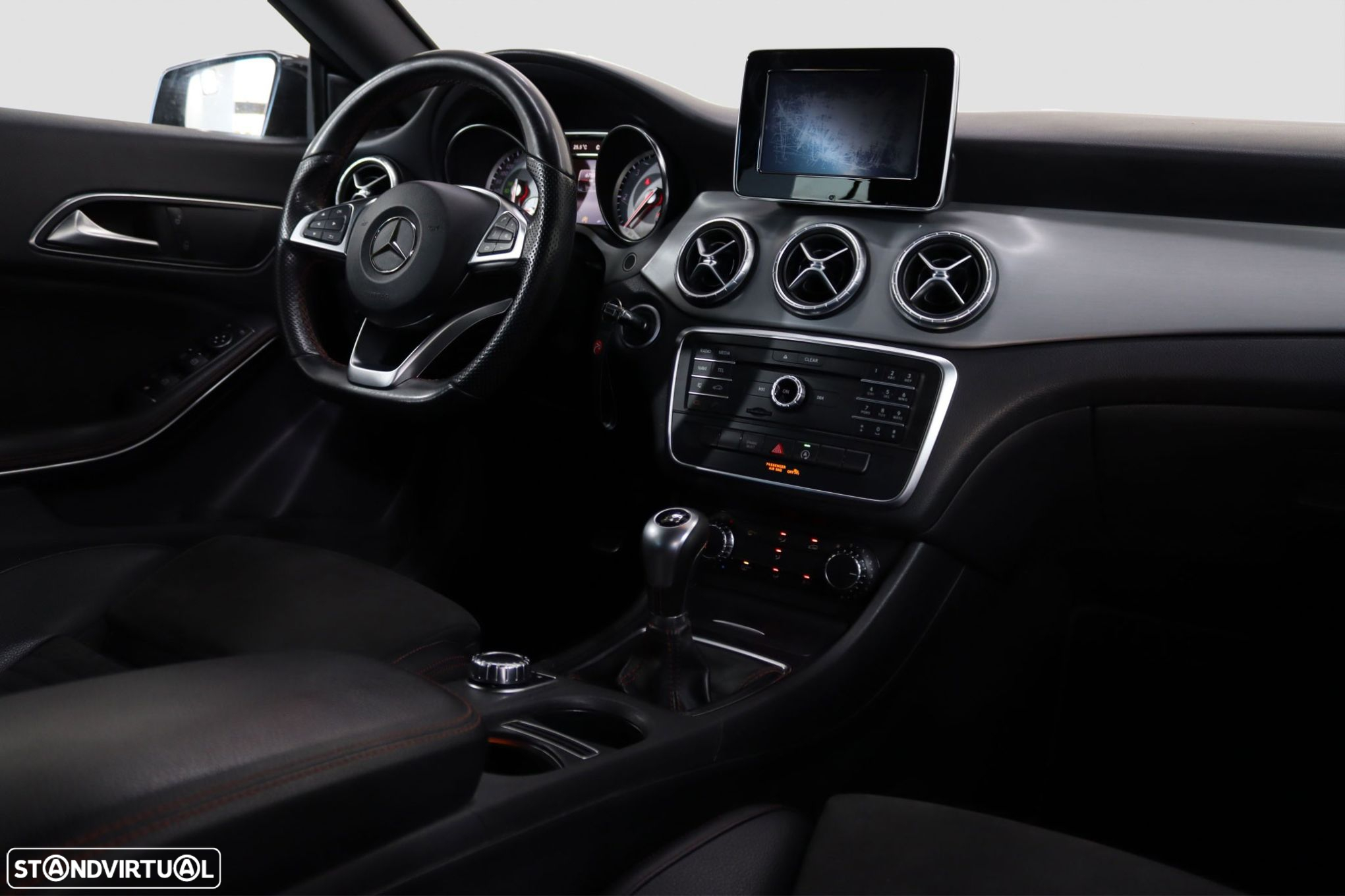 Mercedes-Benz CLA 180 d Shooting Brake AMG Line - 5